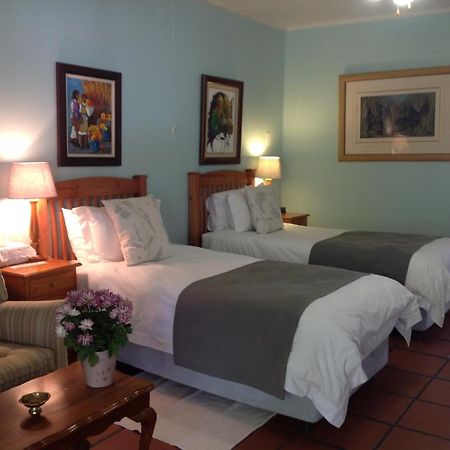 Chez Esme Guest House Roodepoort Exterior photo