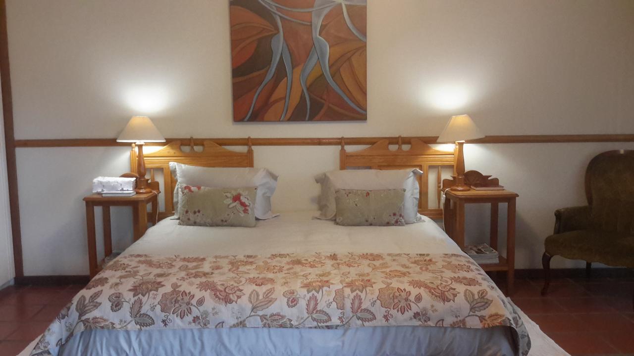 Chez Esme Guest House Roodepoort Exterior photo